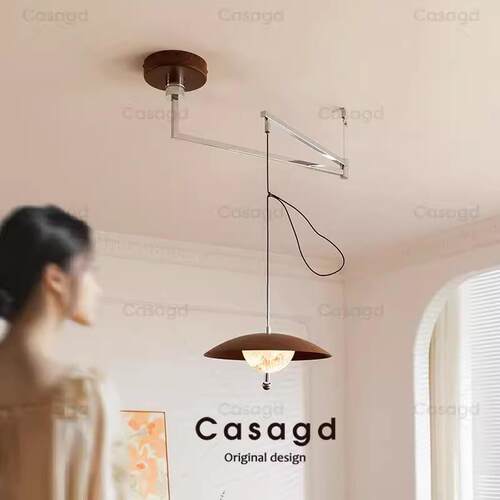 移位餐厅吊灯星河中古风摇臂灯胡桃木纹色餐桌长条吧台吊线灯casa