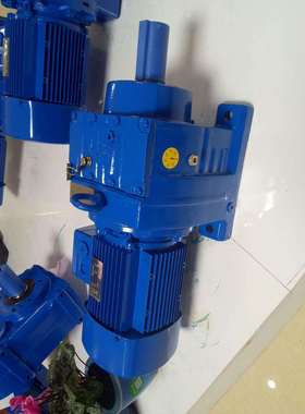 传邦厂家生产塑料纺织厂设备R67-Y1.5-17.95斜齿轮减速器