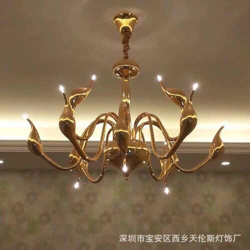 天鹅吊灯欧式餐厅客厅个性卧室灯led三头设计家用轻奢
