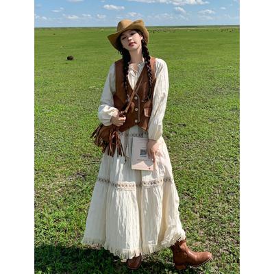 白色连衣裙套装女秋季2025川西云南新疆旅游穿搭美拉德马甲裙子