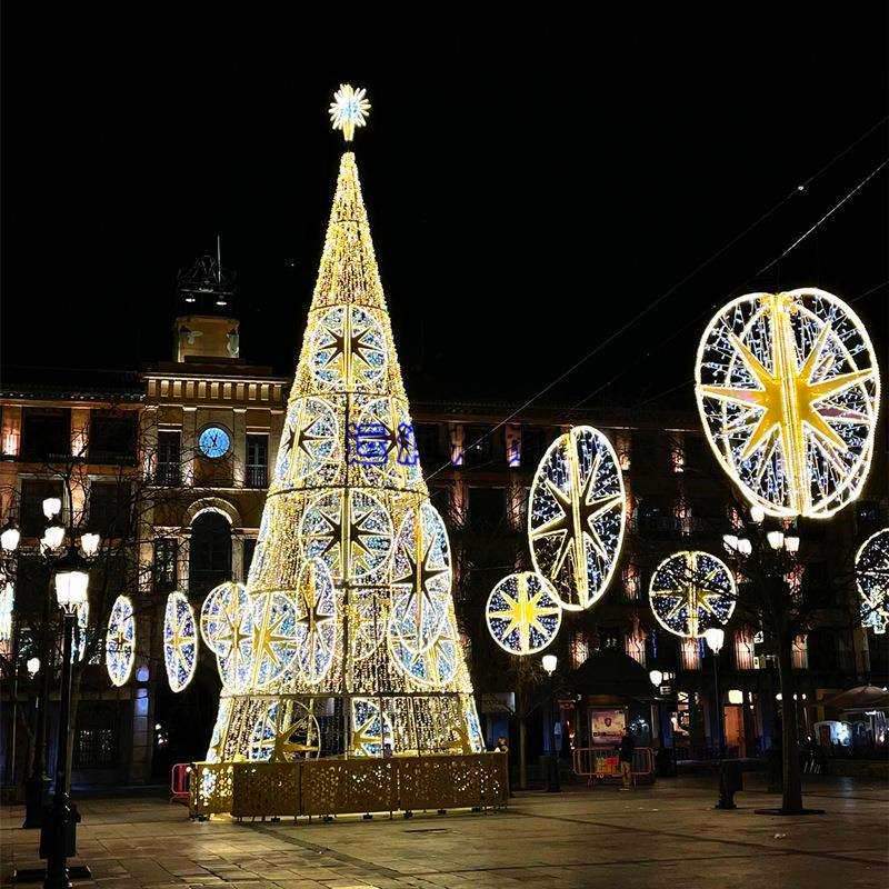 LED圣诞树亮化景观景区公园商场大型摆件装饰发光铁艺花灯造型灯