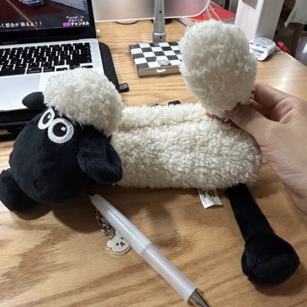 笔袋日韩笔袋可爱礼物笔袋软萌的毛绒小羊抽象系丑到爆有趣的笔袋