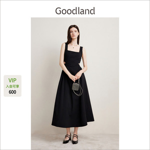 【博主同款】Goodland美地2024优雅黑色方领镂空露腰吊带连衣裙