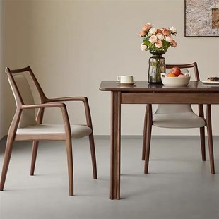 2025年新款实木餐椅高端真皮椅子扶手靠背椅螳螂椅家用餐厅酒店椅