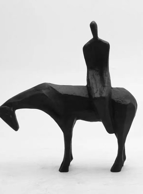 北欧创意铸铁牧马人m雕塑摆件客厅茶几玄关电视柜样板房家居装饰