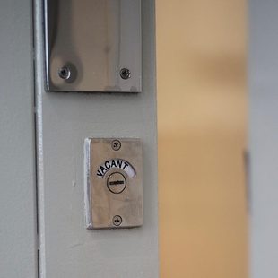 Molly飞机头工业风化妆室门锁门标识有人无人火车洗手间指示锁