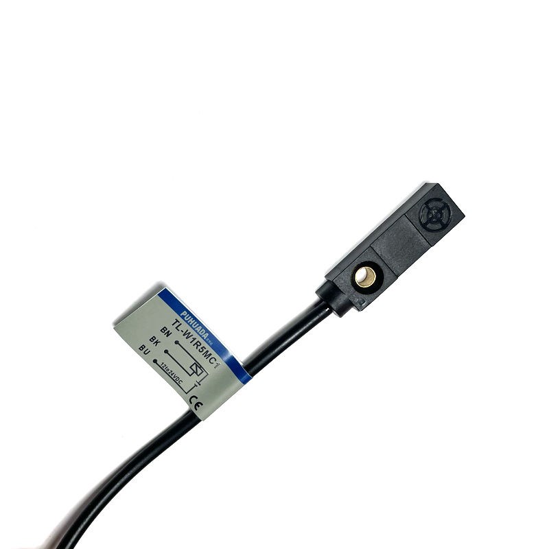 小体积方形接近开关TL-W1R5MC1 C2 W1R5MB1 B2金属限位感应传感器
