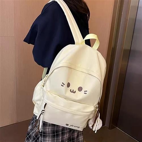 高颜值可爱卡通双肩包初中女孩高中学生书包萌休闲旅游轻便小背包