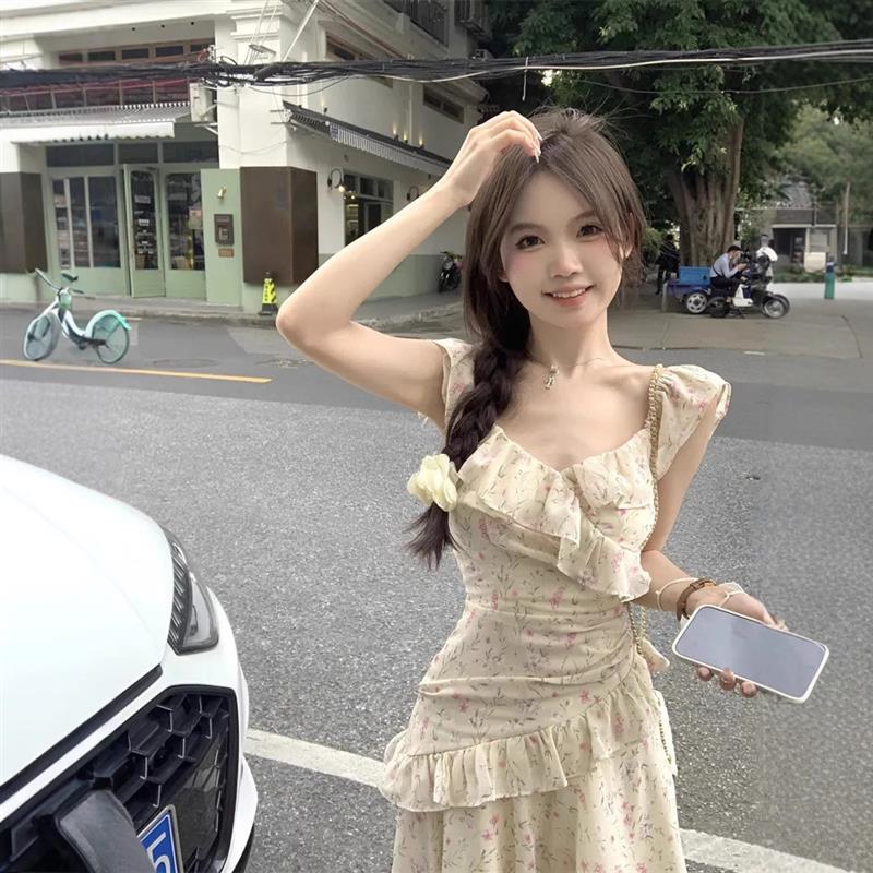 法式碎花2025吊带连衣裙女装夏季荷叶边掐腰裙a字裙子气质长裙女