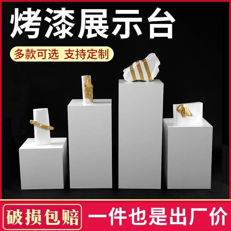 木质女装店桌子展台白色商业会展商用展台设计烤漆精品展柜展示台
