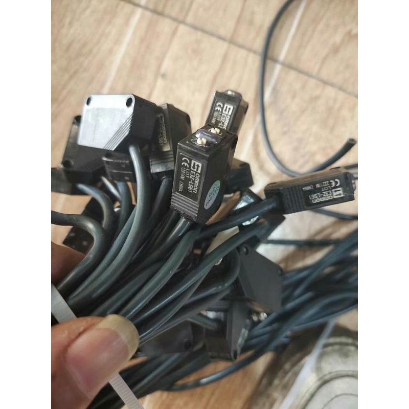 议价直拍不发:E3Z-LS61光电开关传感器,二手拆机,实物拍摄功能