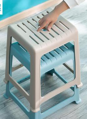 0838 084茶花凳子家料用塑高板加子厚凳餐桌客厅小胶凳结实耐用餐