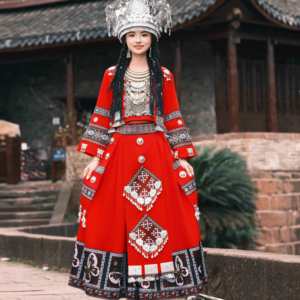 苗族苗疆少女服装影楼红