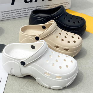 超火海边沙滩防滑踩屎感增高跟凉拖 外穿新款 简约厚底洞洞鞋 女夏季