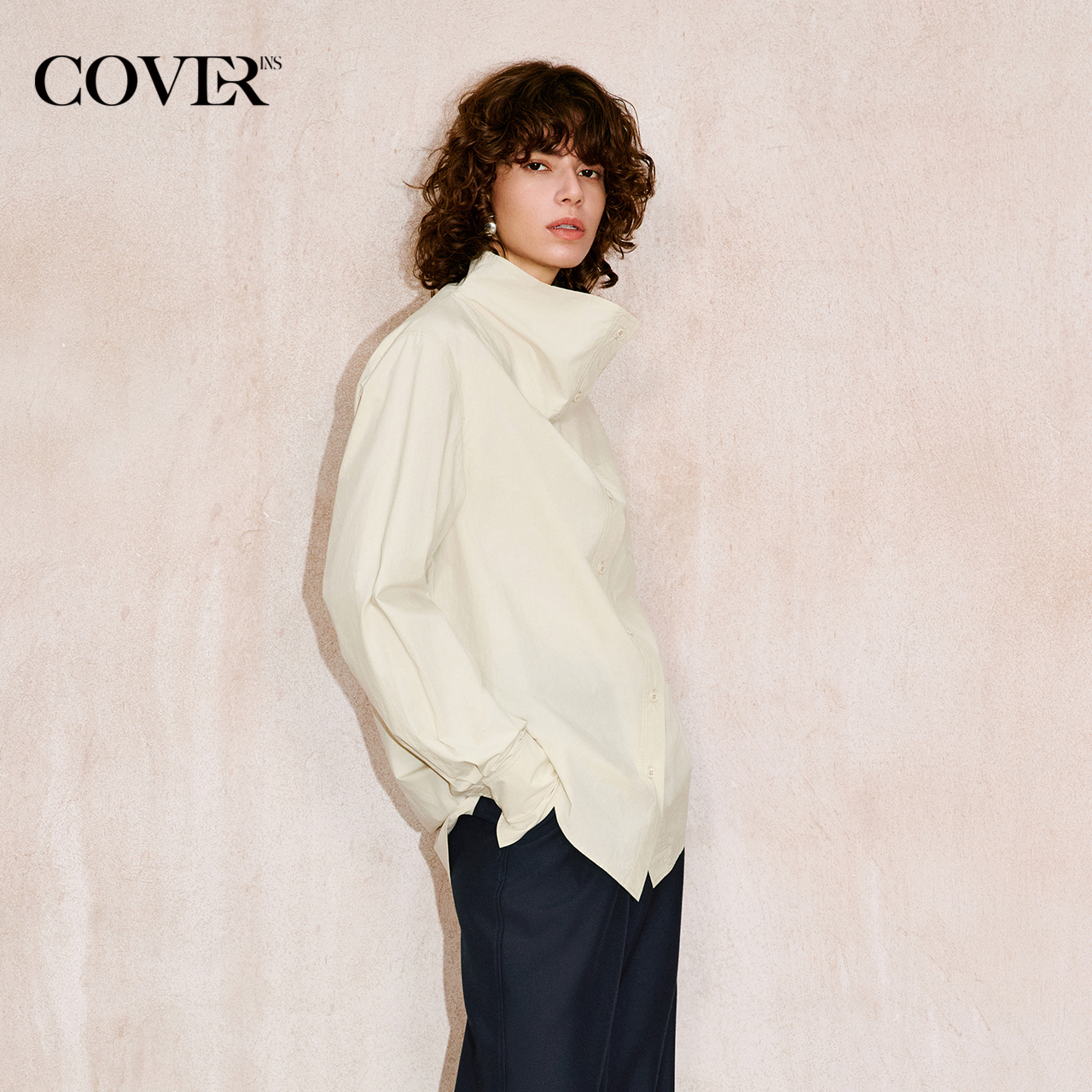COVERINS立领廓形衬衫女简约设计感上衣2025冬季新款CC35530050