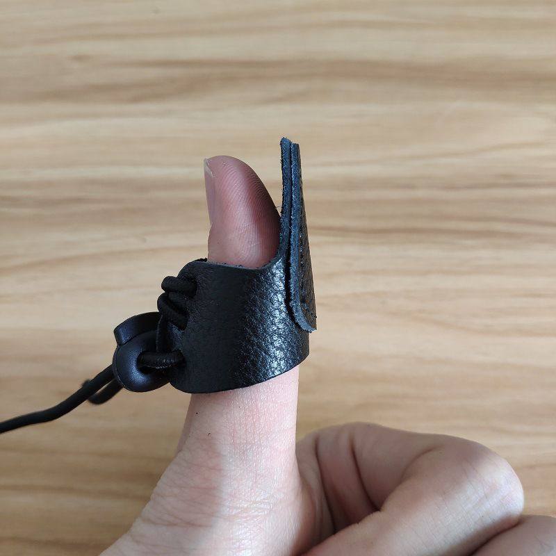 牛皮蒙古式皮扳指护指 反曲传统弓护指比赛射箭拇指扳指 金秋特款,运动/瑜伽/健身/球迷用品,箭,淘宝优惠券,粉丝福利购,淘宝优惠卷