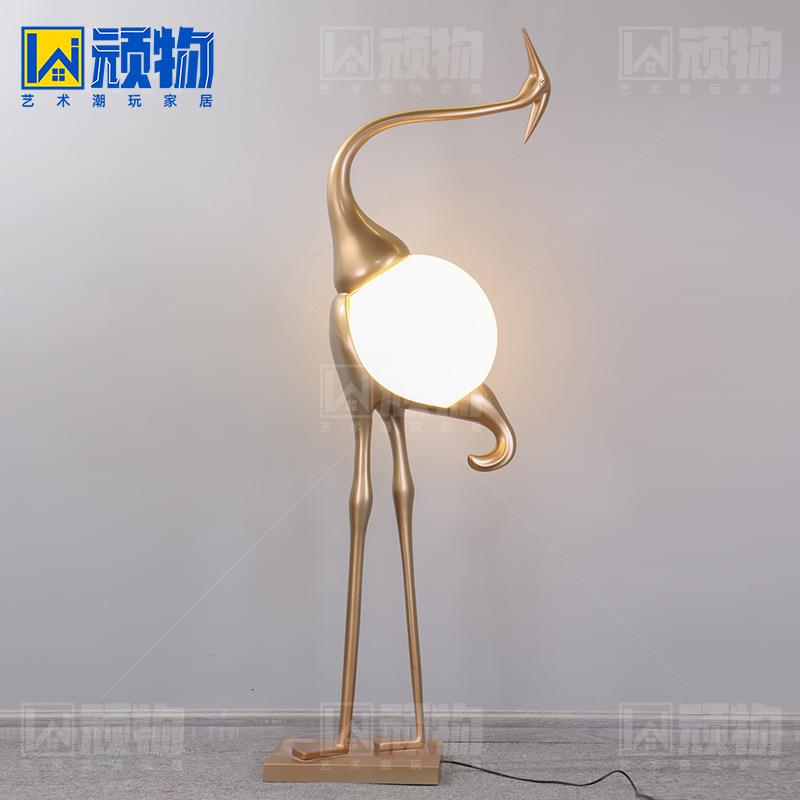 艺术雕塑灯人形落地灯高档摆件抽象人物灯抱抱灯大型艺术灯网红灯