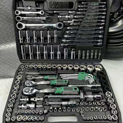 汽修工具套装汽车维修组套套筒扳手组合工具维修工具大飞151件套