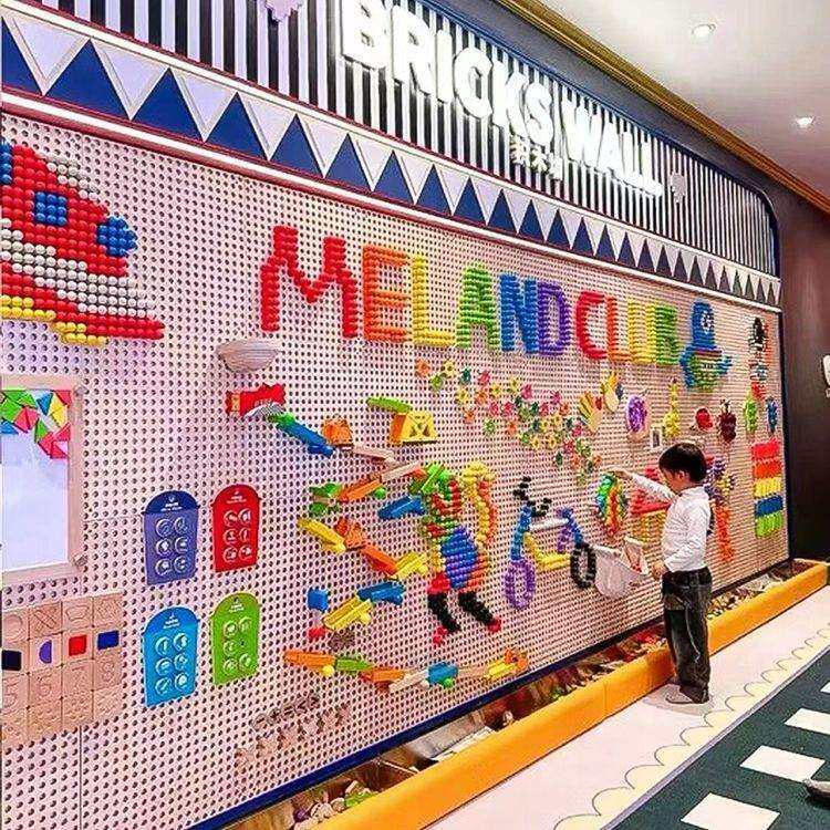幼儿园走廊墙面玩具益智洞洞板积木墙墙上插孔游戏板儿童早教互动