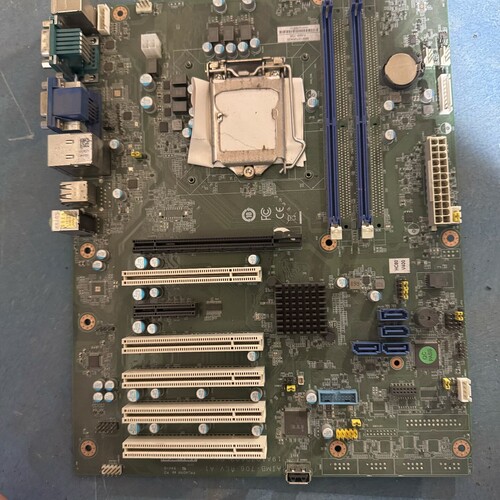 议价研华 工控机主板AIMB-706 REV:A1。单板无挡