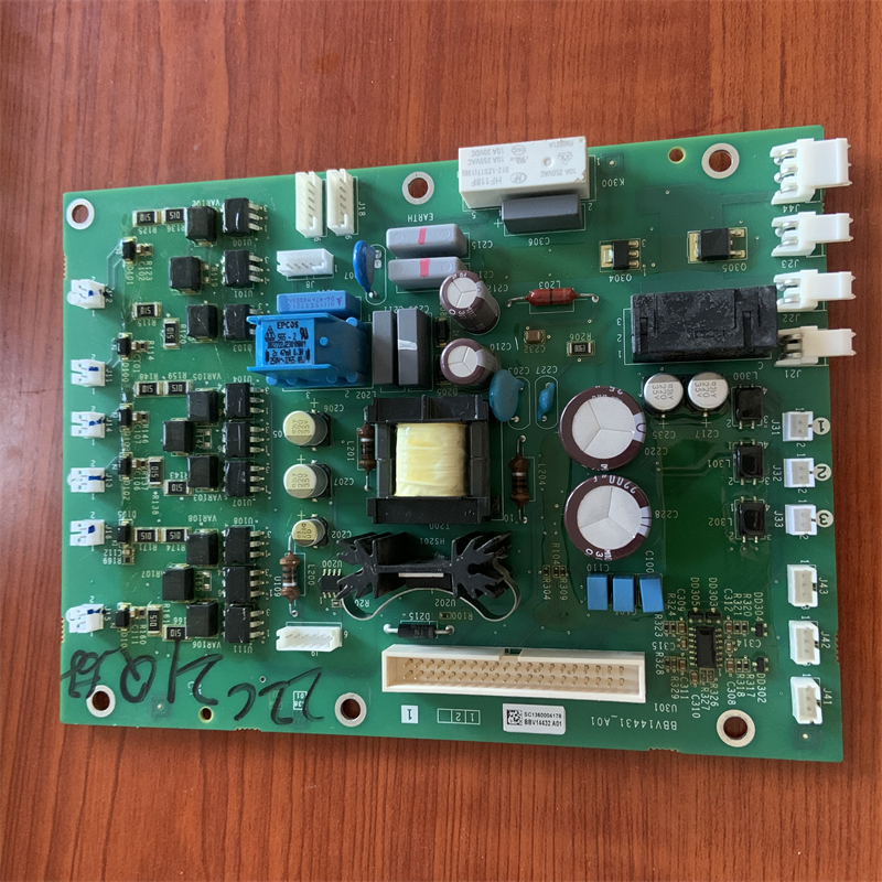 ATS22C41Q施耐德软启200-220-250-315KHW驱动电源板ATS22C48Q/59Q