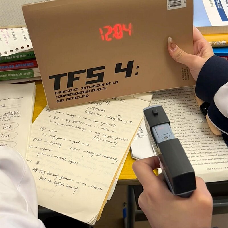 投影时间枪手枪电子表创