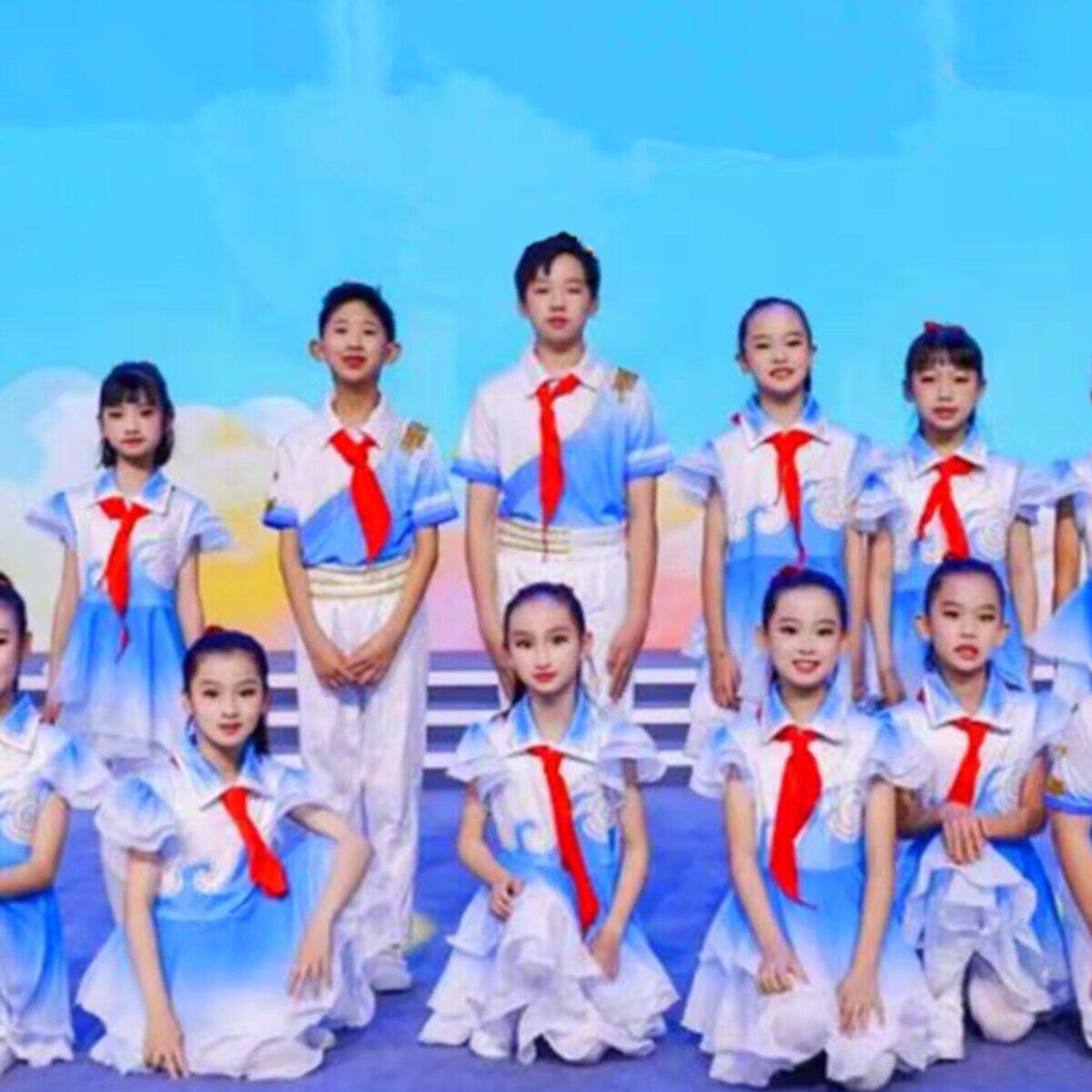 儿童社会主义接班人演出