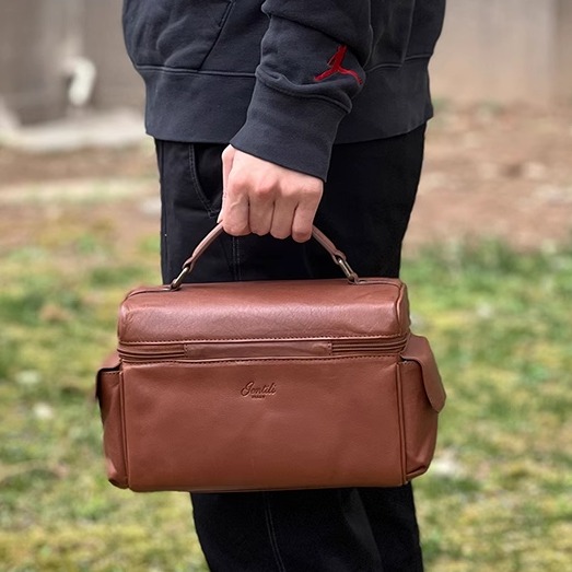 意大利Gentili雪茄旅行便携保湿盒可斜挎可手提带加湿器高端真皮