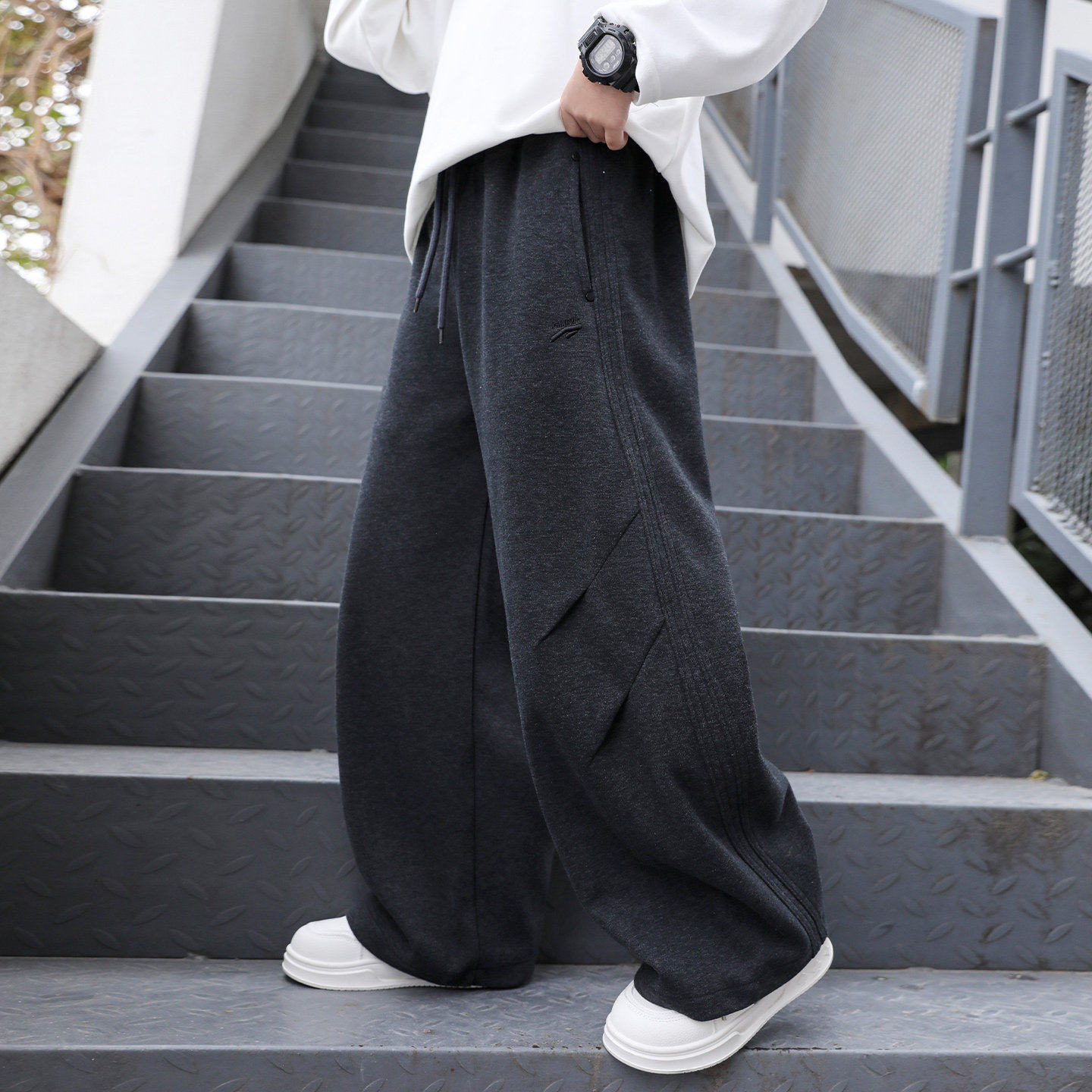 左西风云儿童装男童春秋款裤子2026新款春装春季男孩卫裤中大童运