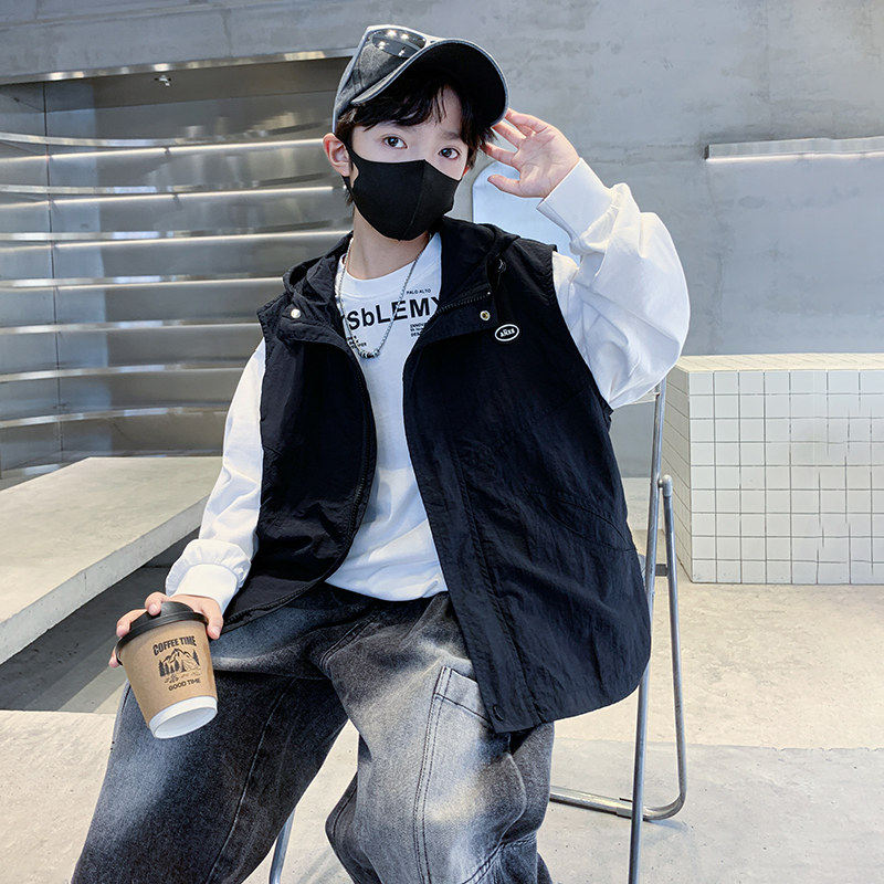 左西风云儿童装男童秋装马甲春秋款2026新款中大童坎肩背心男孩外