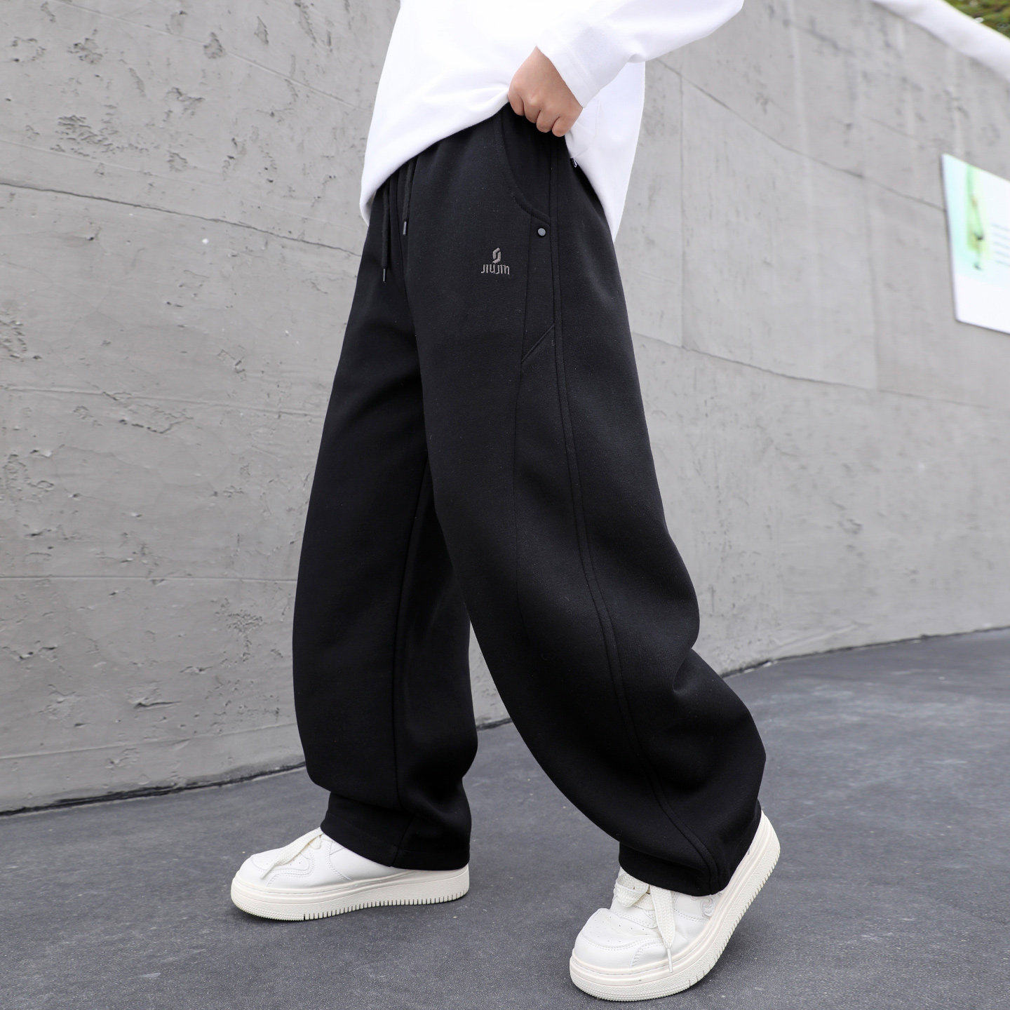 左西风云儿童套装男童春秋款裤子2026新款春装运动男孩卫裤春季中