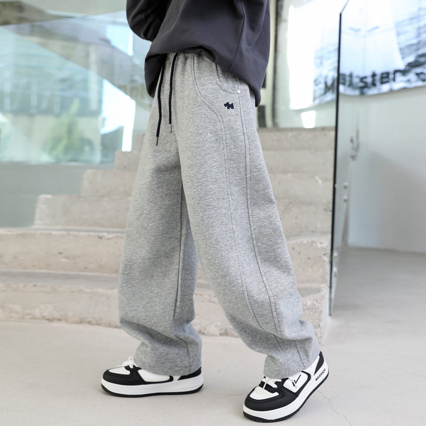 左西风云儿童套装男童春秋款裤子2026新款春装运动男孩中大童卫裤