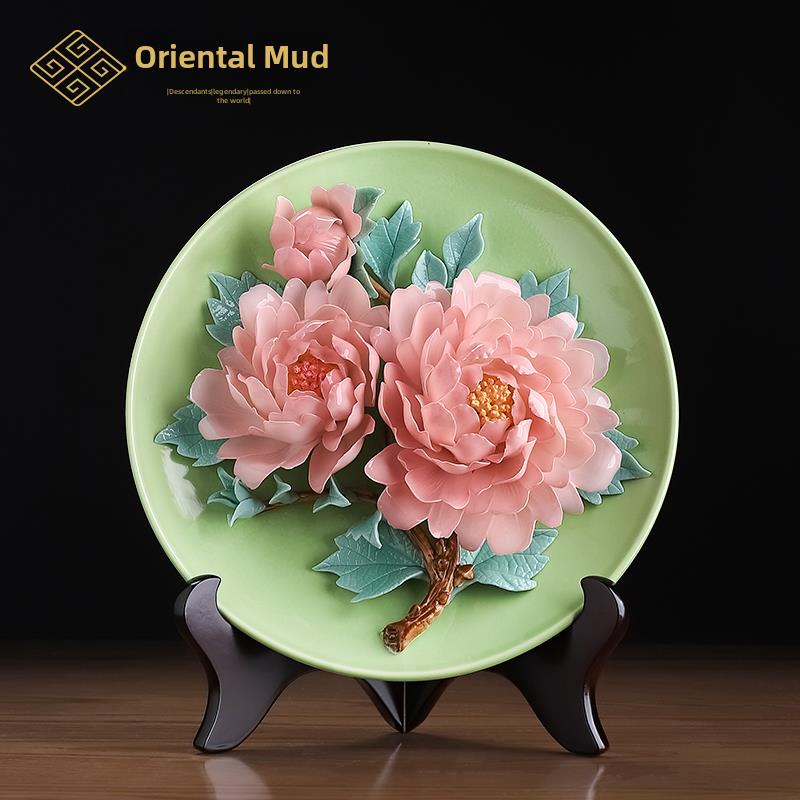 鲜花盛开，财源滚滚。中国非物质文化遗产手工陶瓷牡丹花卉挂盘装