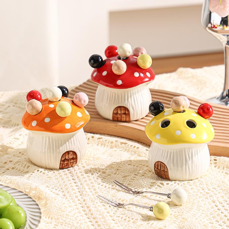 蘑菇水果叉套装陶瓷家用甜品蛋糕不锈钢叉子收纳安全儿童高级可爱