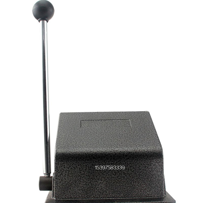 胸章专用切卡机 徽章切圆器 襟章裁剪圆形纸片工具 台式金属切刀