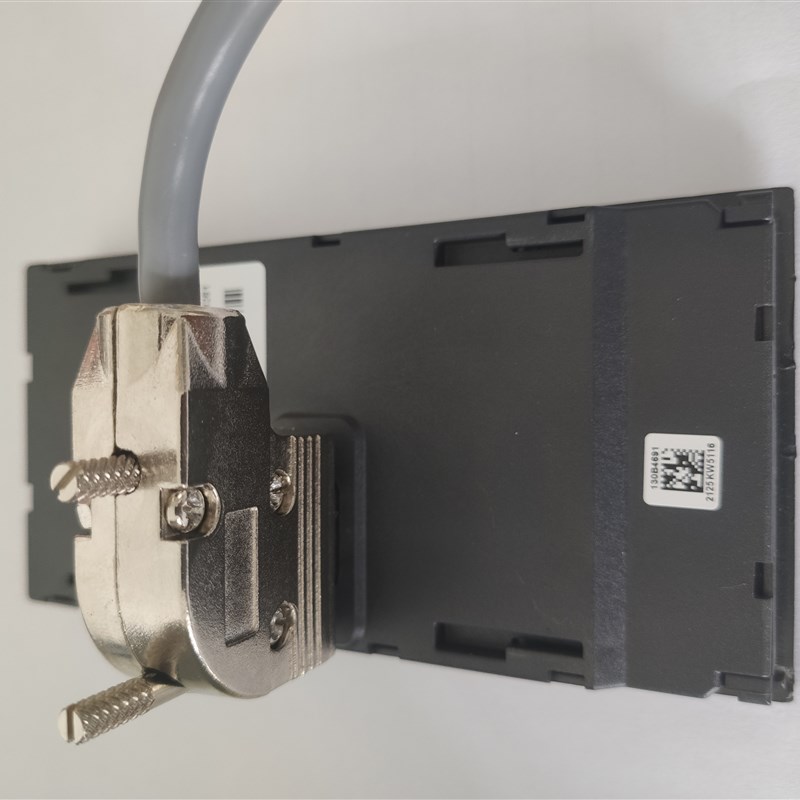 130B1117丹佛斯变频器柜门安装套件/面板延长线FC102 FC302 FC202