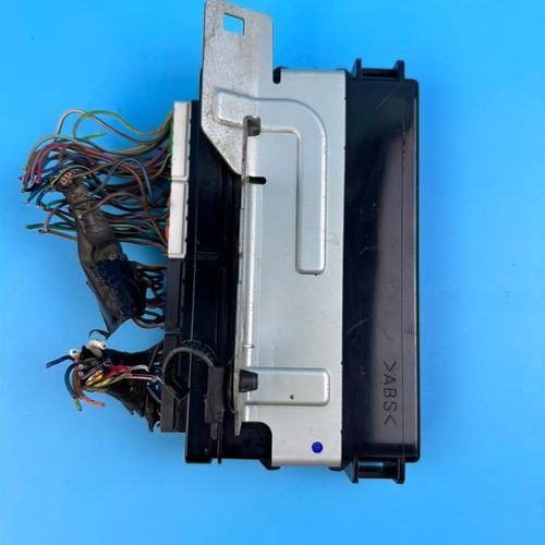 斯巴鲁森林人车j身电脑,车身控制器,车身模块,88281SC2