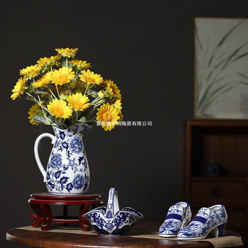 陶瓷器创意花瓶摆件中式家居青花瓷摆件客厅电视柜装摆件装饰品瓶