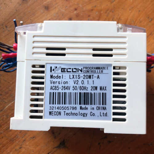 维控PlC  Lx1s-20M T-A，功能，成色如图。议价