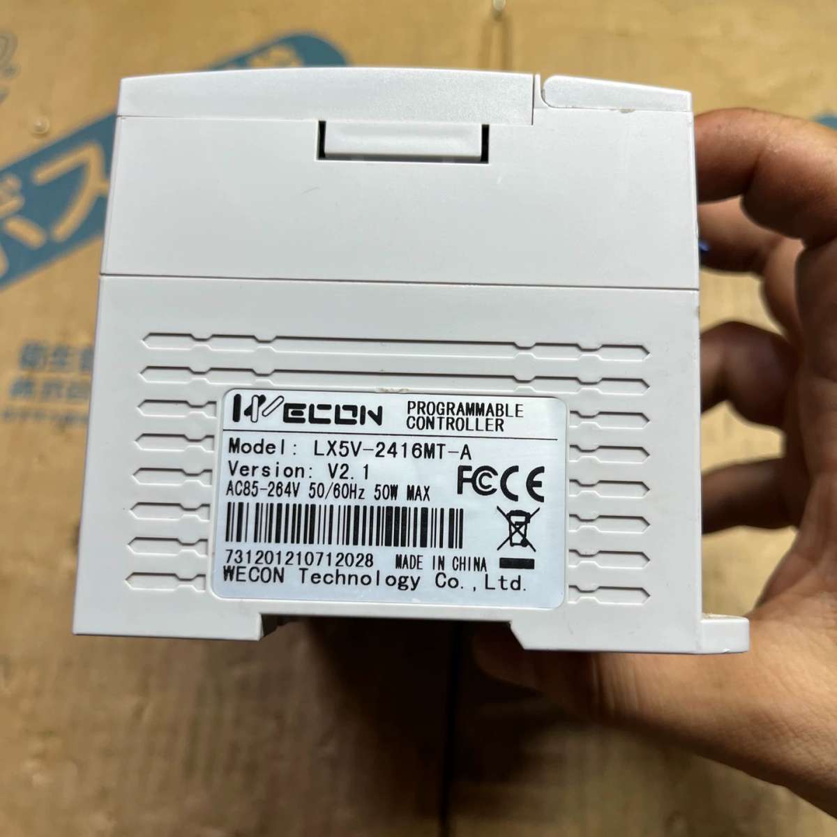 维控PLC，型号LX5V-2416MT，功能完好，成色如图。议价