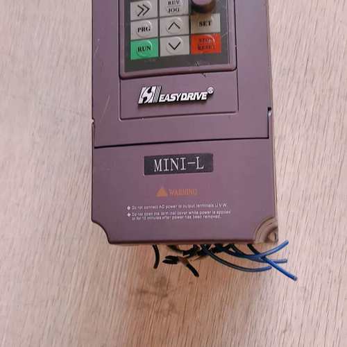 易驱变频器MINI-L-4T0007M，16。3PH、0议价