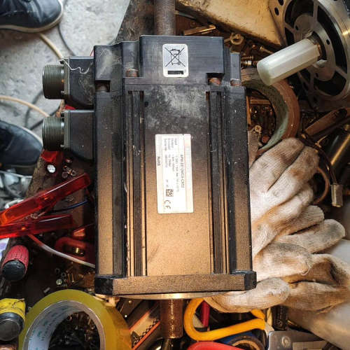 2面出轴伺服电机，ls伺服电机apm-se12mcs-cxs议价