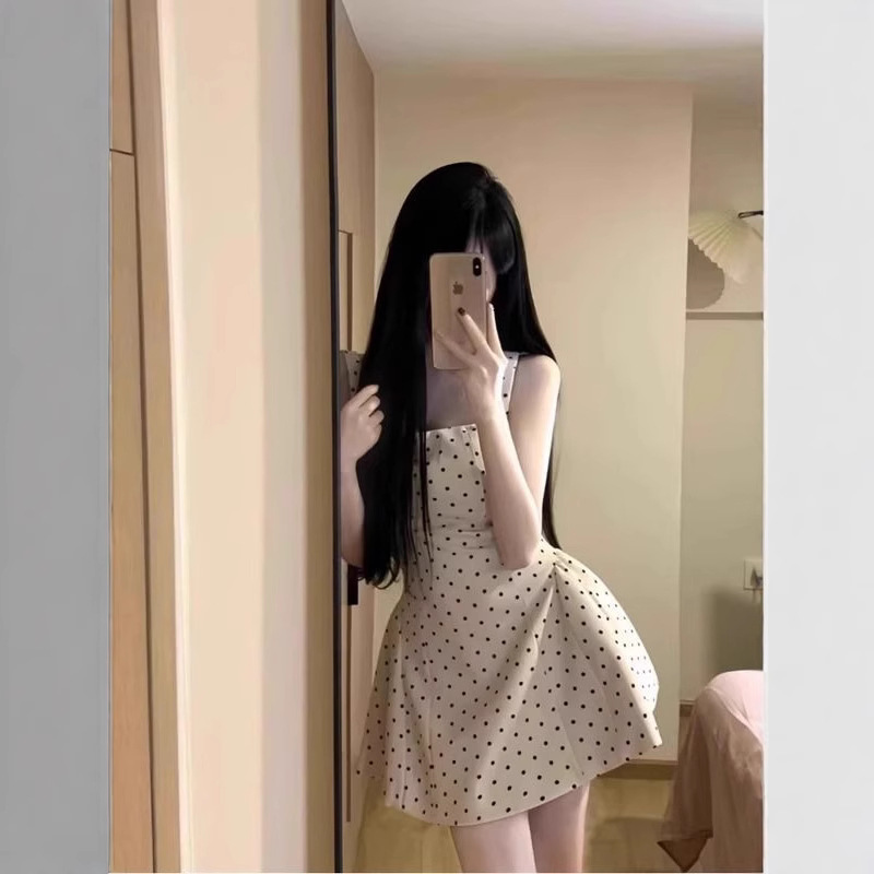 明星同款气质复古波点背心连衣裙女装夏季千金感褶皱收腰显瘦
