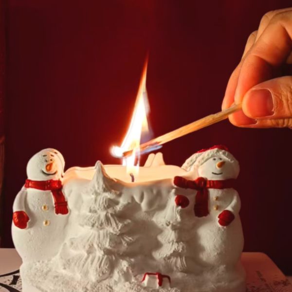 雪家用卧室圣诞小众高级礼盒节香氛送闺蜜生日礼物圣诞人香薰蜡烛