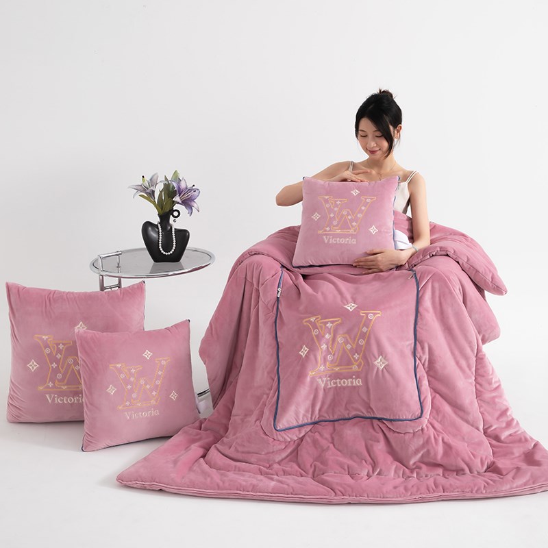 超厚婴儿绒7.i8斤n加绒加厚抱枕被子两用汽车靠垫办公沙发折叠午