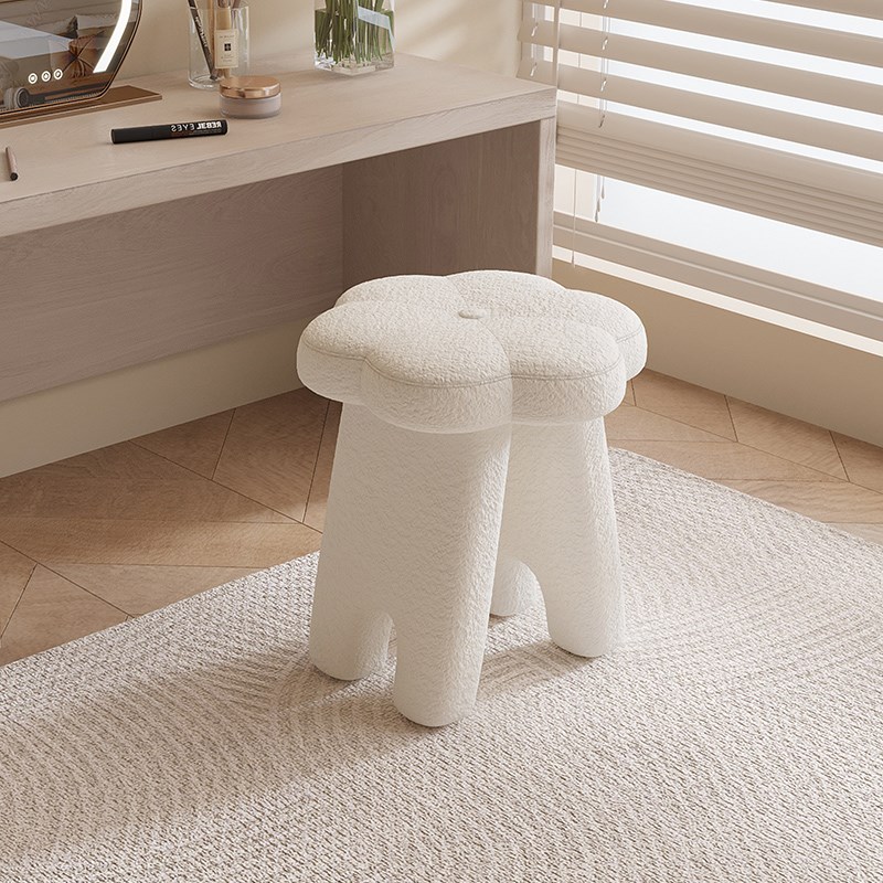 奶油风梳妆凳卧室家用女生梳妆台凳子网红简约现代羊羔绒化妆凳子