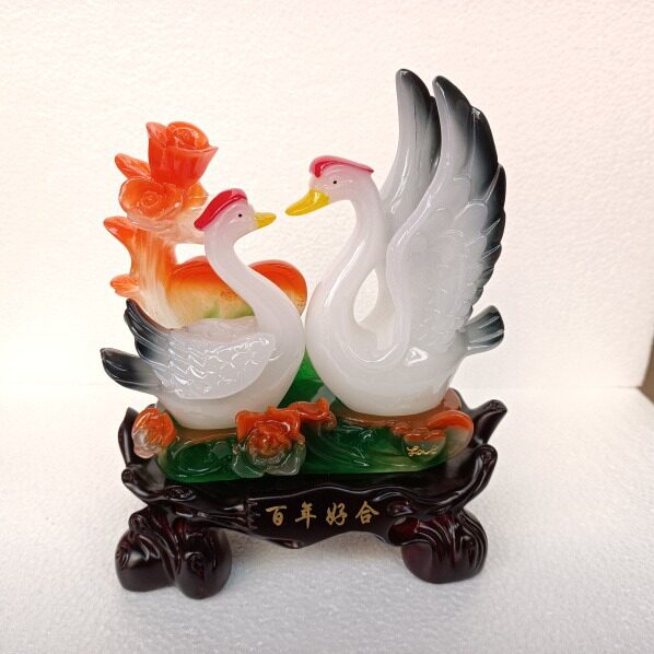 百年好合和和美美鸳鸯天鹅树脂工