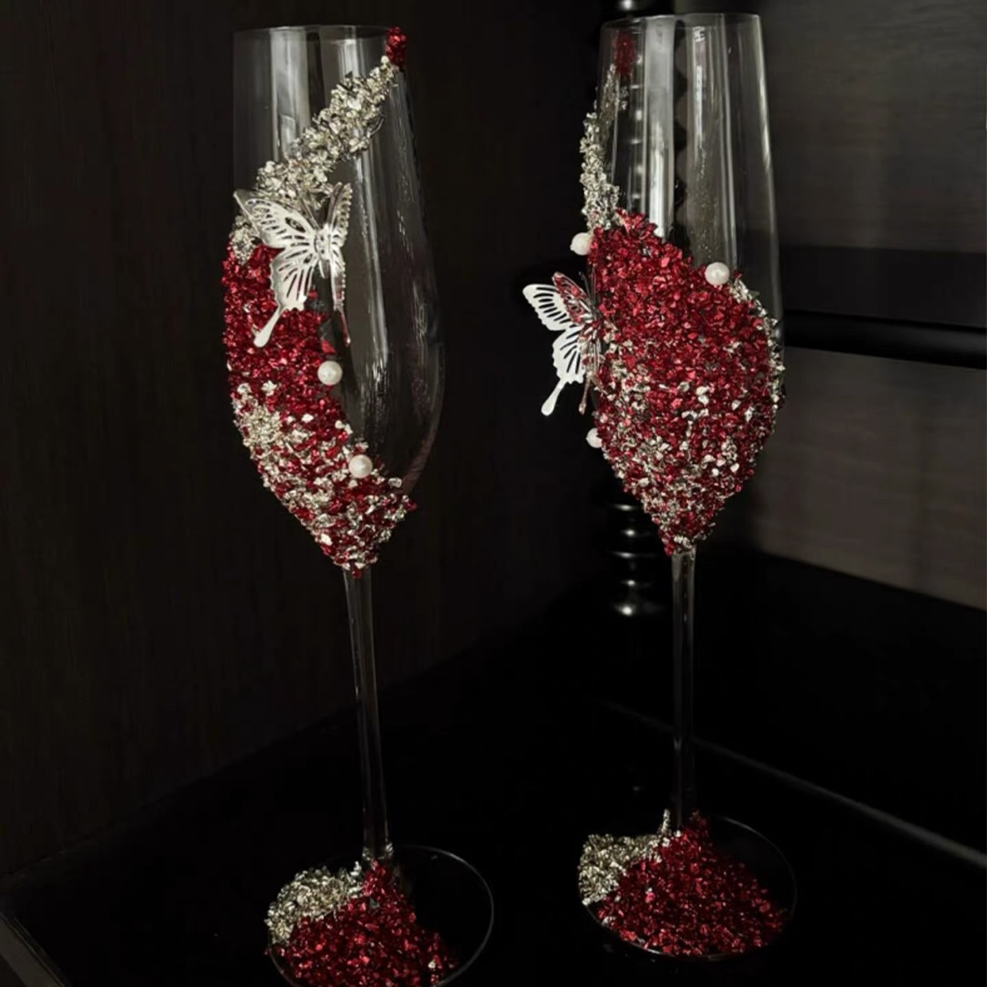 手工DIY红色碎钻蝴蝶敬酒杯