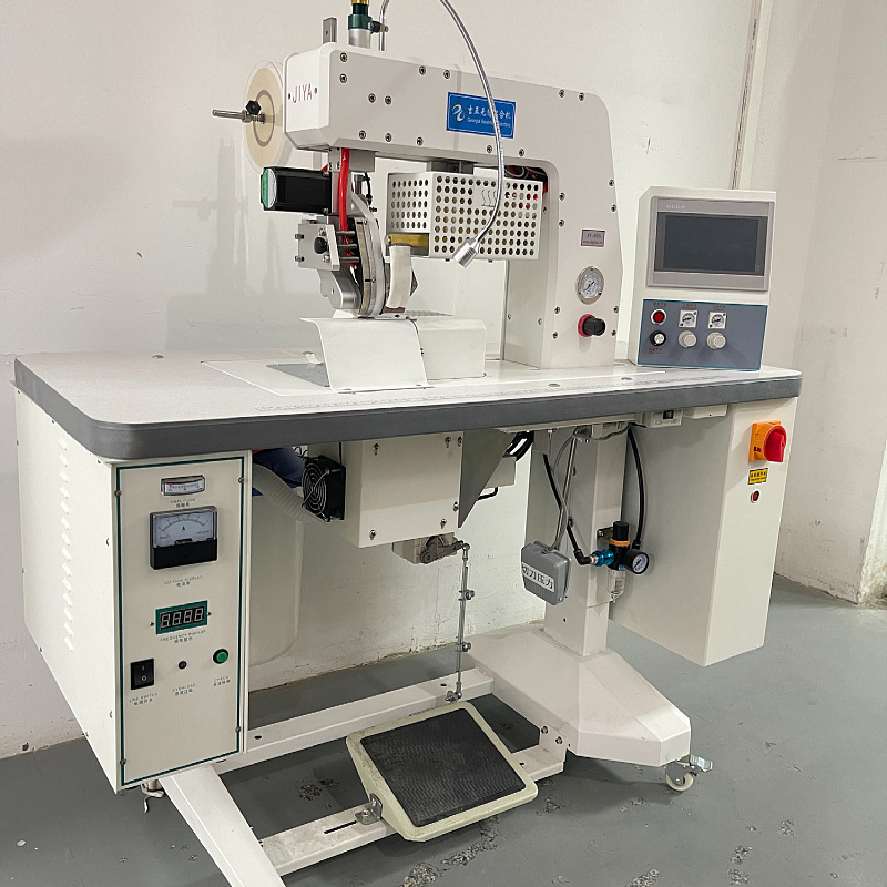 吉亚定制无缝泳衣超声波上胶机  无痕运动服贴胶机 冲锋衣粘合机