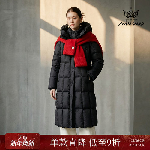 90鸭绒连帽立领黑色长款羽绒服